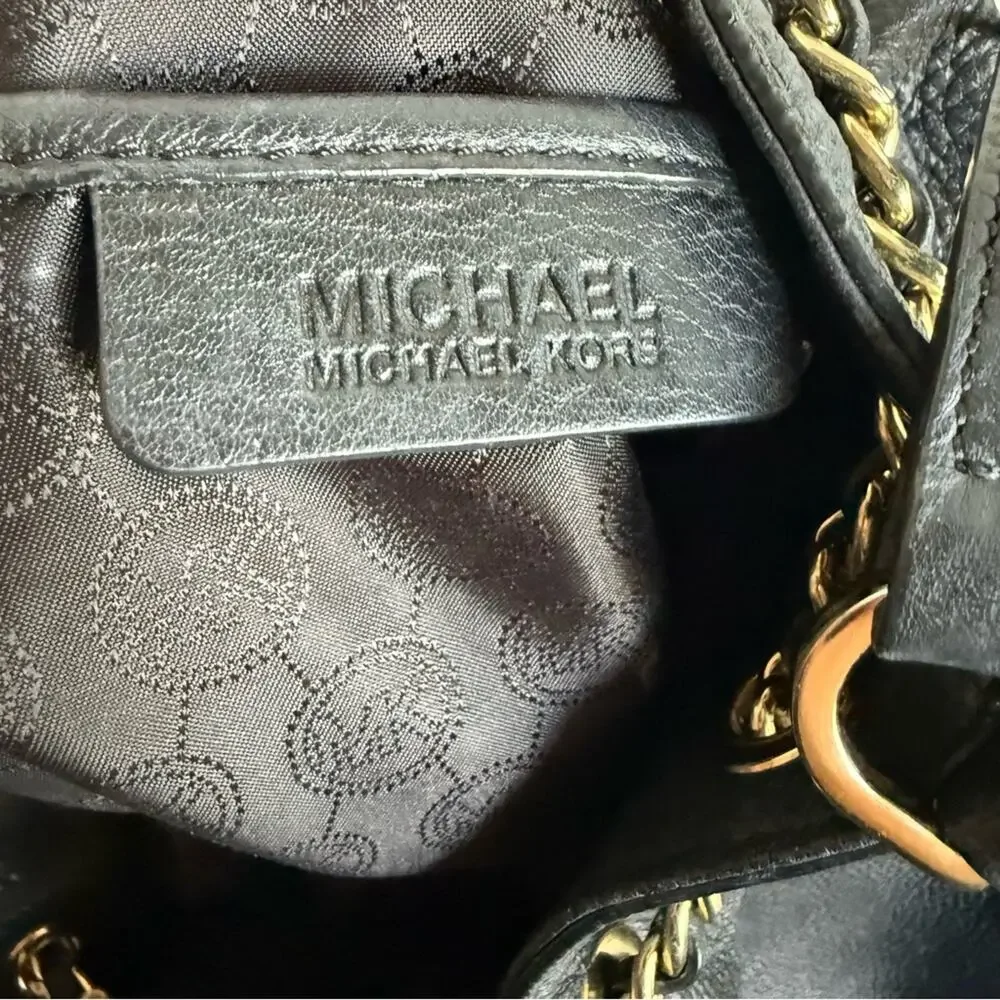 MICHAEL Michael Kors Black and Gold Shoulder Bag with‎ Chain Detail Bucket